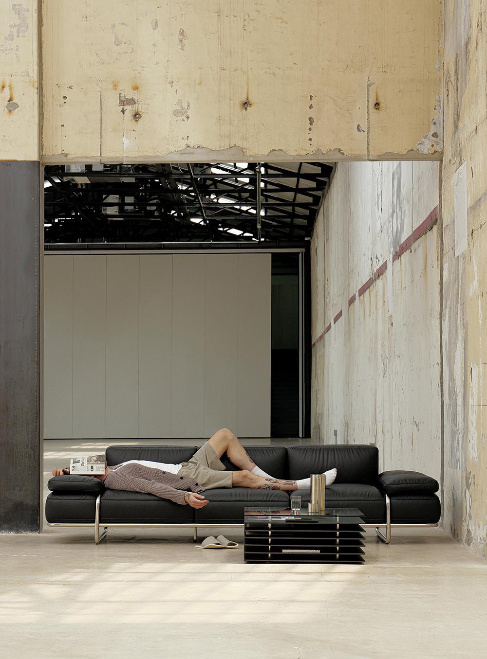 NOIR SOFA - Combi Leather