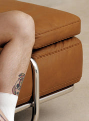 NOIR CUSHION | Leather