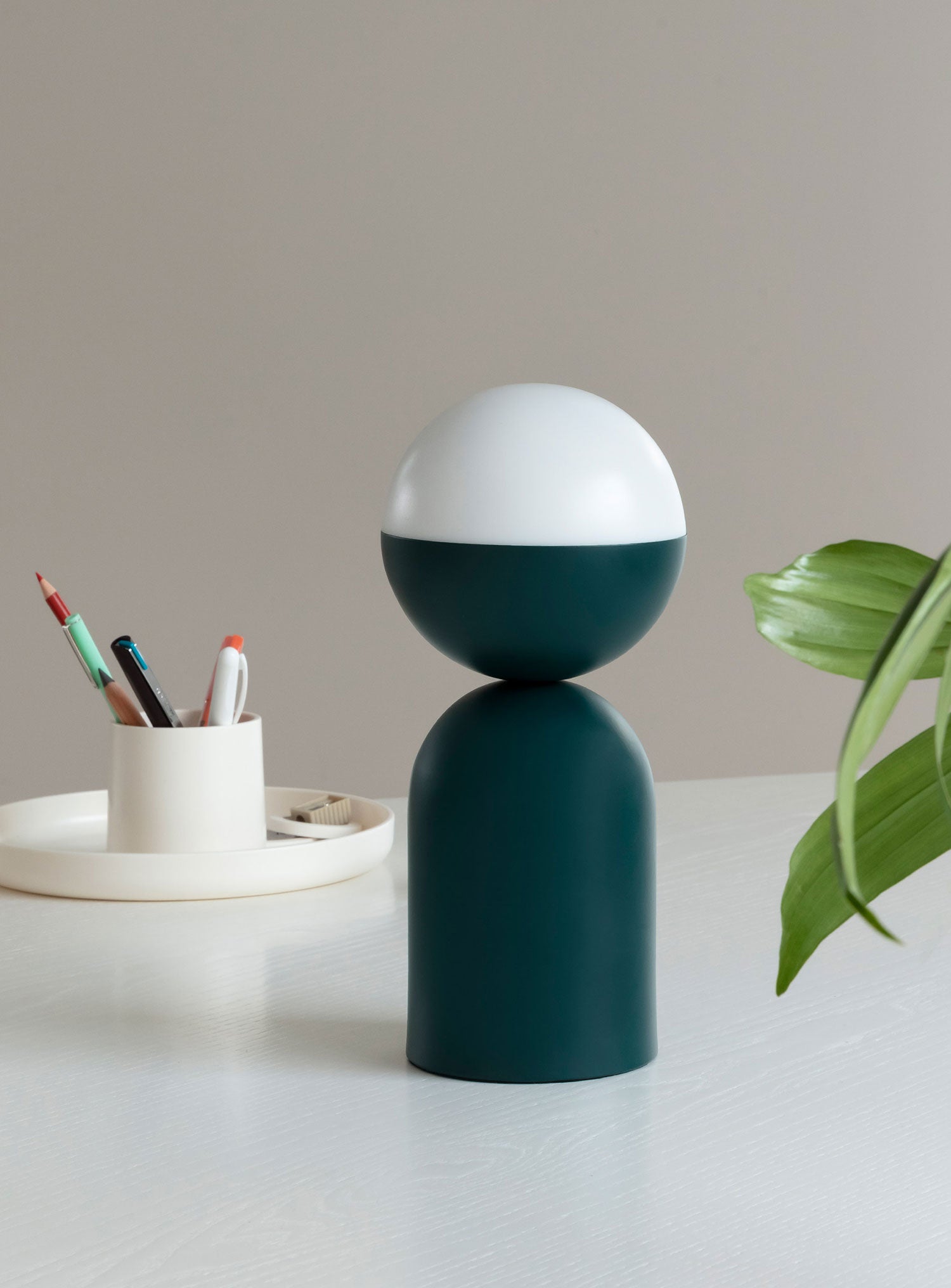 Scoop Table Lamp