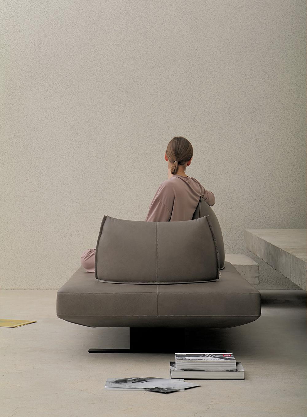 miura様 ao sofa ALTER SOFA | Leather – Movement Lab